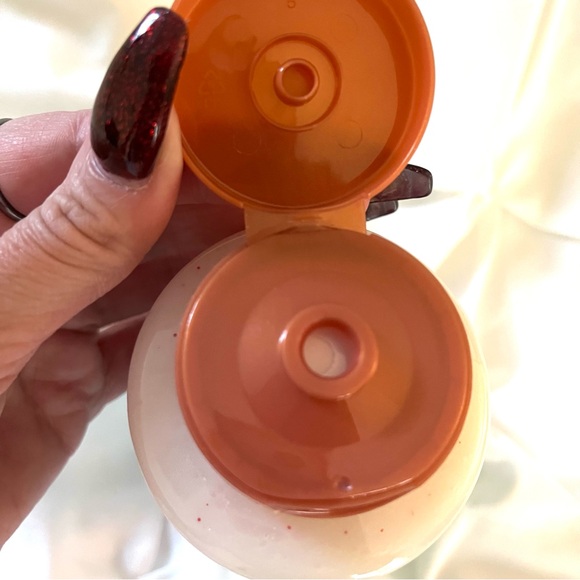 Tree Hut Candy Cane Foaming Gel Body Wash, Brand New & Sealed - Picture 4 of 4